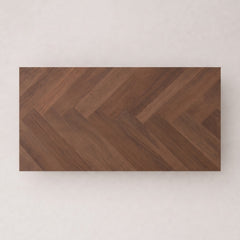 Visgraat Eettafel Walnoot 220x98 cm – Robuuste Matte Afwerking – Zwarte Spinpoot